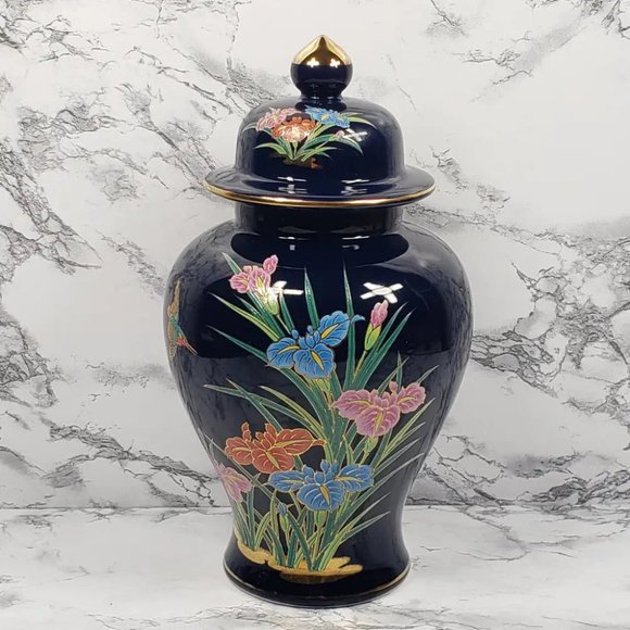 Ginger Jar Cobalt Blue Gold Gilded Porcelain Japan Vintage - Picture 1 of 9